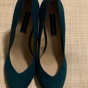 Teal suede Steven by Steve Madden heels.